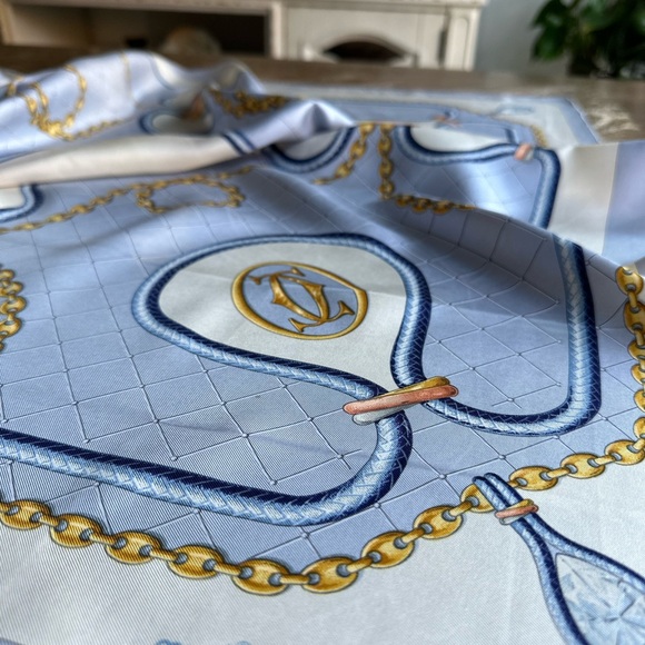 Authentic Cartier Scarf - Picture 6 of 11